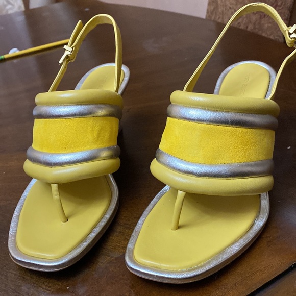 Yellow Tory Burch shoes - Picture 3 of 4